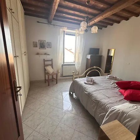 Casa Emilia Pari